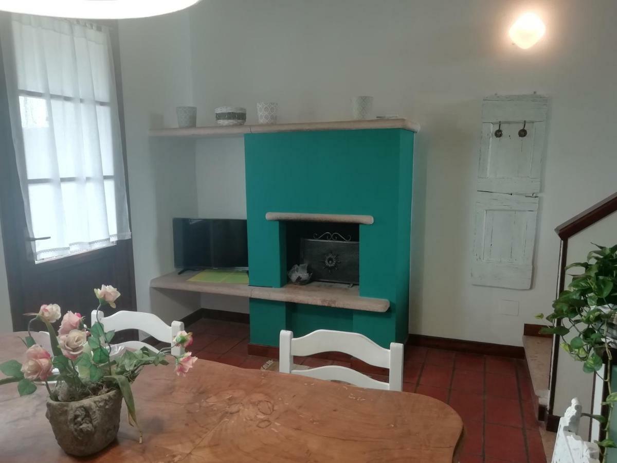 פוזולנגו Casa Laura Garda Lago מראה חיצוני תמונה